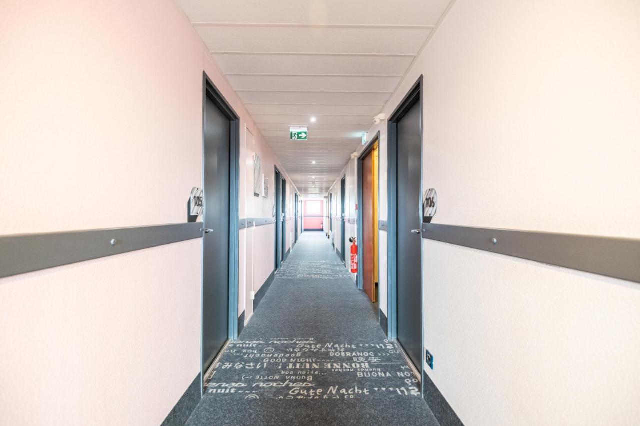 B&B HOTEL Bordeaux Mérignac Aéroport Exterior foto