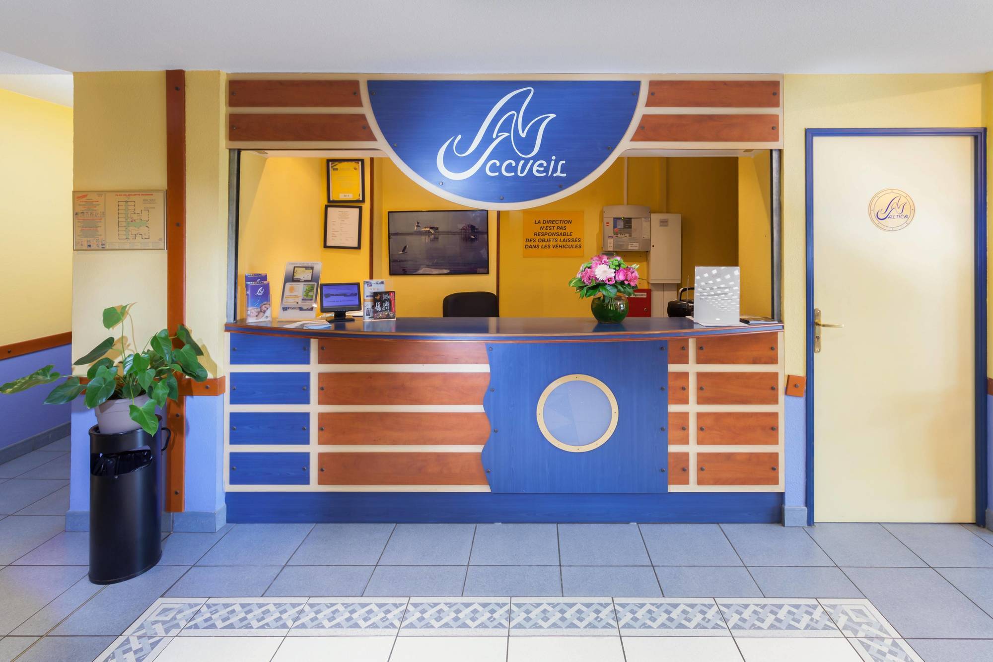 B&B HOTEL Bordeaux Mérignac Aéroport Exterior foto